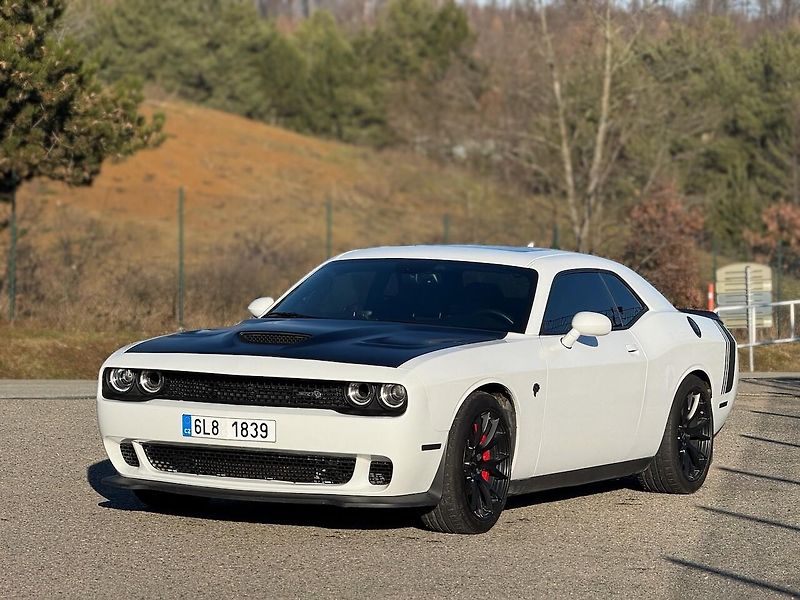 Dodge Challenger (2015) Hellcat 6,2 V8 Manuál - fotografie inzerátu