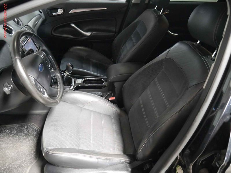 Ford Mondeo (2008) 2.0 TDCi, autoAC - fotka 9 z 23