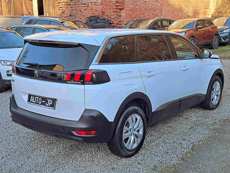 Peugeot 5008 (2020) 1,2 PT EAT8 17ALU PDC NAVI - fotka 4 z 22