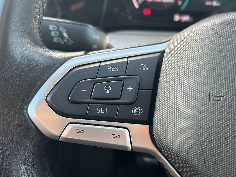 Volkswagen Golf Life 6G 1,5TSi - fotka 14 z 24