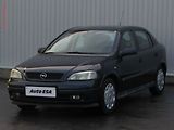 Opel Astra (2002) 1.6i, AC - náhled 2