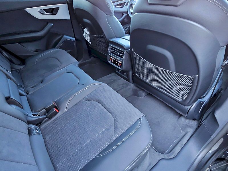 Audi Q8 (2025) 50 TDI 210kW quattro - fotka 16 z 30