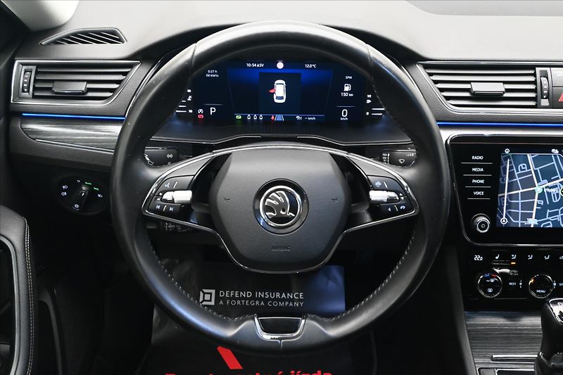 Škoda Superb 2,0 TDI 110 kW DSG Style Záruk - fotka 18 z 32