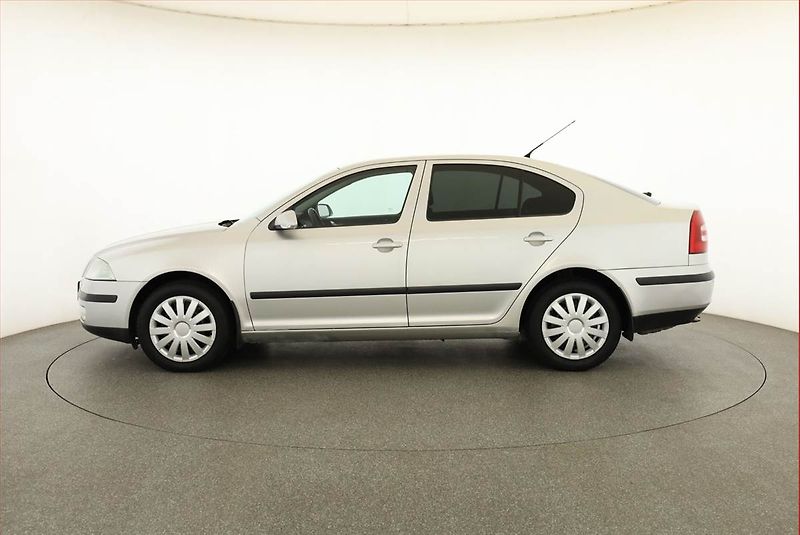 Škoda Octavia (2004) Elegance 1.9 TDI, Serv.kniha - fotka 3 z 14