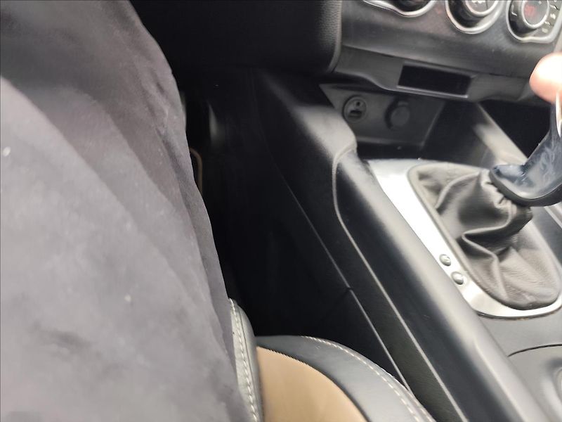 DS Automobiles DS4 2,0   Sport - Chic 2,0HDI 133k - fotka 15 z 16