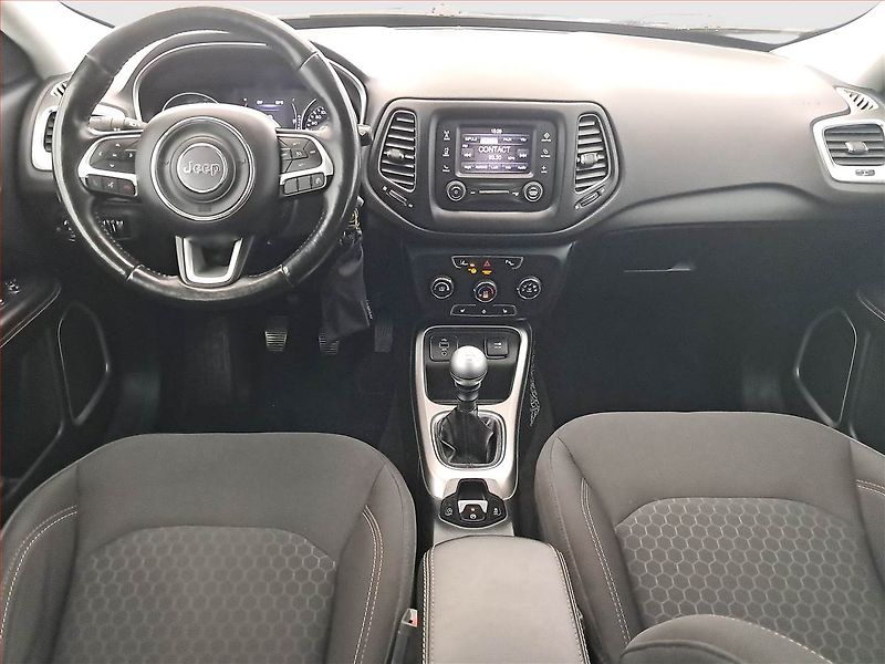 Jeep Compass (2018) 1.4 MultiAir, Tempomat - fotka 8 z 17