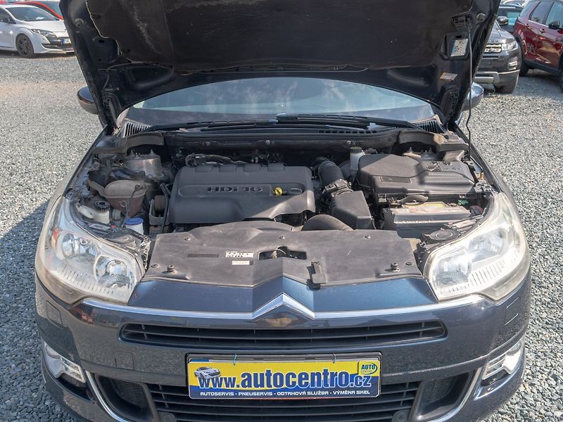 Citroën C5 (2011) 2.0HDI 103KW – PO SERVISU - fotka 34 z 39