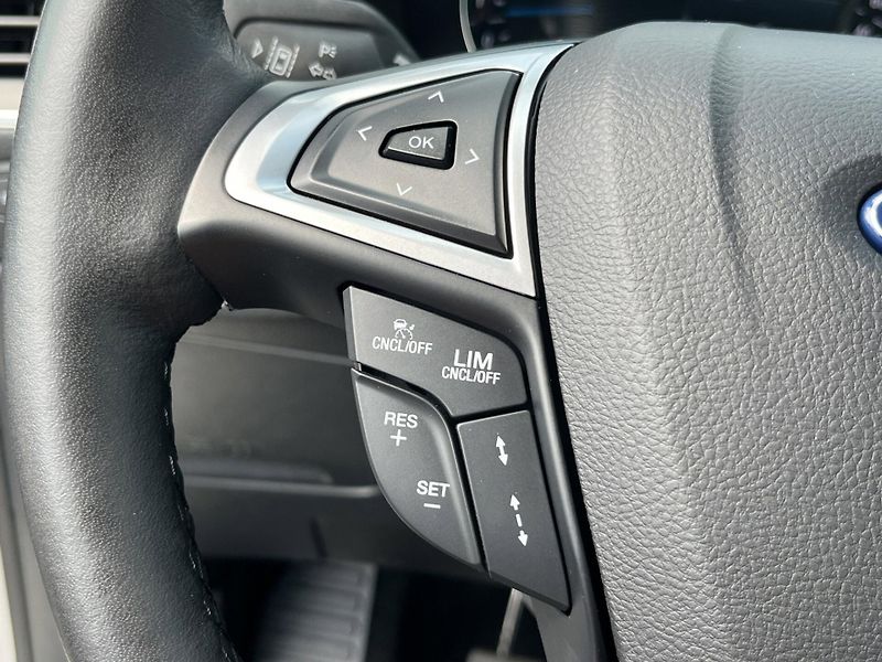 Ford S-MAX (2021) 2.0 Ecoblue 110kW, ČR, 1.maj, - fotka 19 z 25