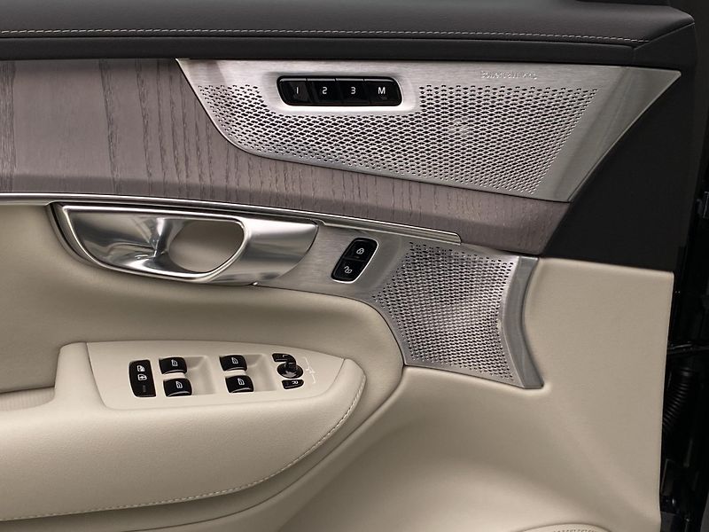 Volvo XC90 (2026) T8 AWD Plug-in BRIGHT PLUS 7m - fotka 29 z 72