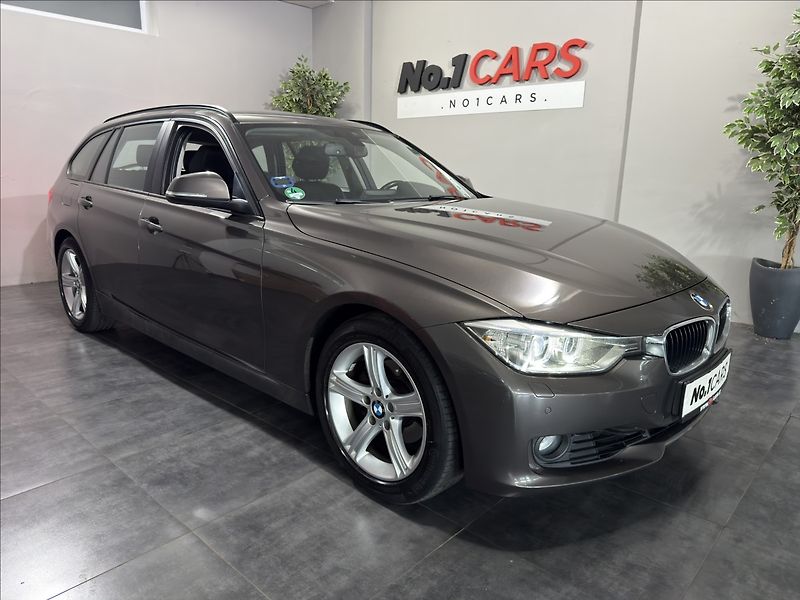 BMW Řada 3 2,0   320i 135KW BI-XEN KŮŽE T - fotka 2 z 46