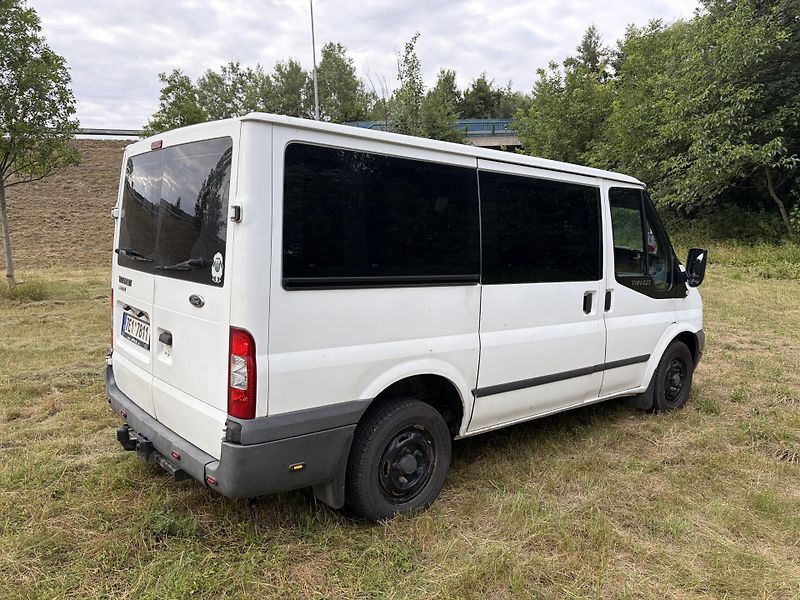 Ford Transit (2011) Ford Tranzit 2.2 TDCI 9 míst  - fotka 5 z 15