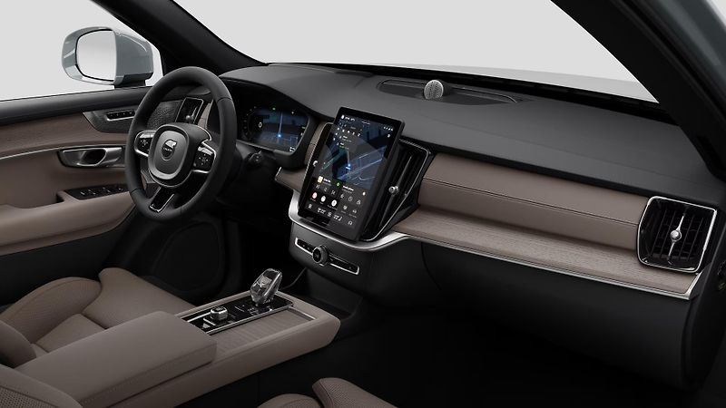 Volvo XC90 (2026) T8 AWD Plug-in ULTRA BRIGHT 7m - fotka 3 z 11