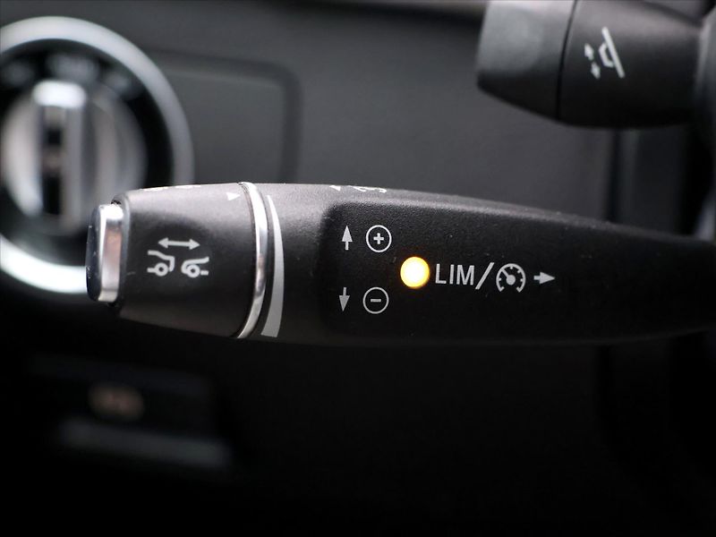 Mercedes-Benz GLE 3,0 350d 227kW AMG H&K LED CZ - fotka 25 z 48
