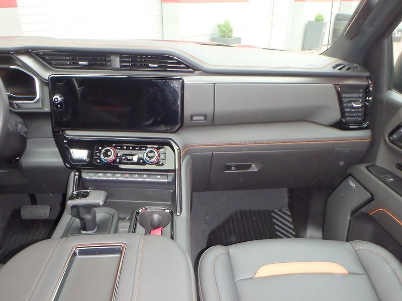 GMC Sierra (2022) 1500 AT4 6.2 V8 - fotka 17 z 30