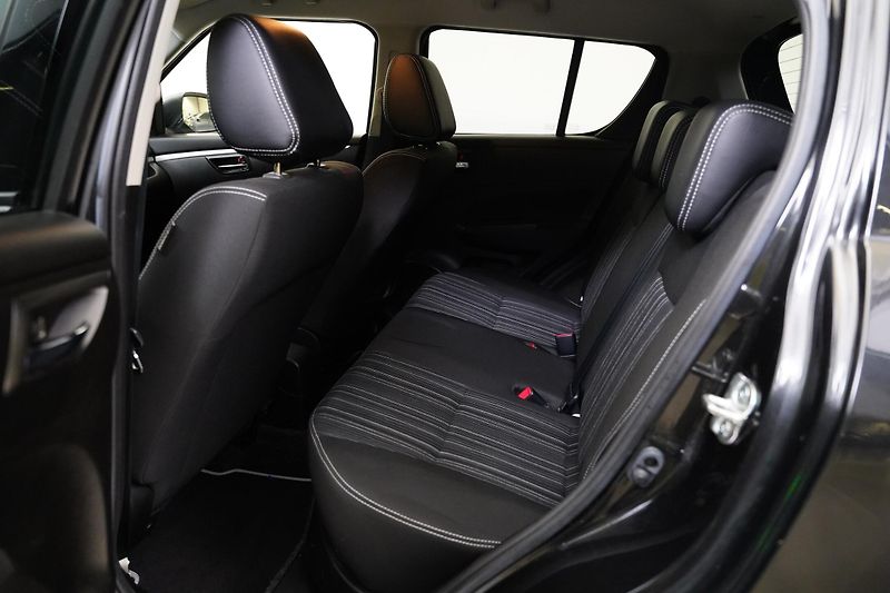 Suzuki Swift - fotka 26 z 27