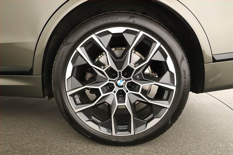 BMW X7 (2025) xDrive40d, Navigace - fotka 22 z 22