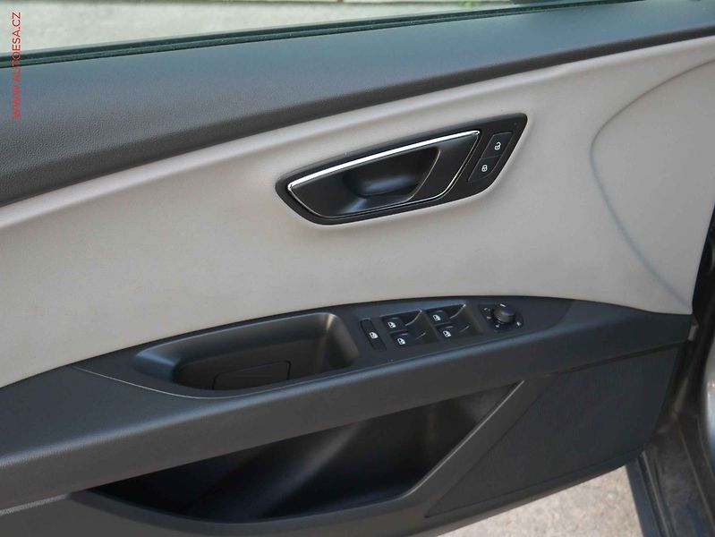 Seat Leon (2018) 1.4 TSi, X-Perience - fotka 16 z 16
