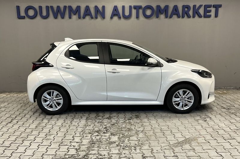 Toyota Yaris 1,5 Hybrid AT Comfort - fotka 3 z 15