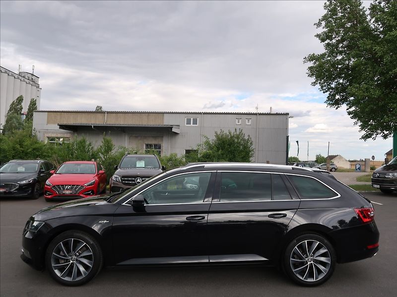 Škoda Superb 2,0 TSi,200kW,NovéČR,L&K,4x4 - fotka 6 z 32