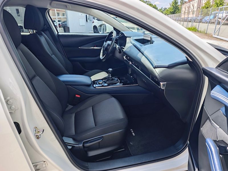 Mazda CX-30 (2020) 2.0 Skyactiv Selection 360°Kam - fotka 11 z 46