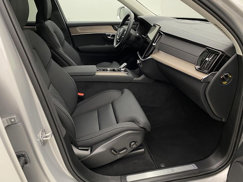 Volvo XC90 B5 AWD BRIGHT PLUS AUT CZ 7m - fotka 24 z 60