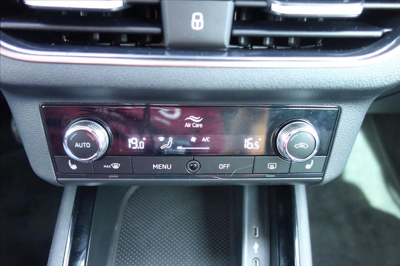 Škoda Scala 1,5 TSi 110KW, ČR, SERV.KN - fotka 27 z 37
