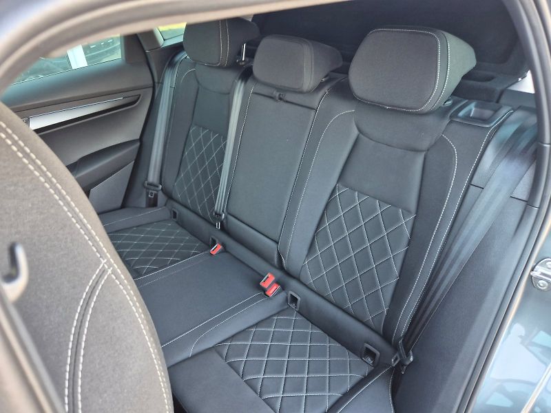 Škoda Karoq (2025) Sportline 1.5TSi 110kW 6°manuá - fotka 14 z 31