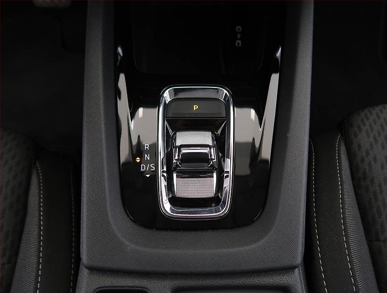 Škoda Octavia (2023) 2.0 TDI, Automat, ČR,1.maj - fotka 13 z 28