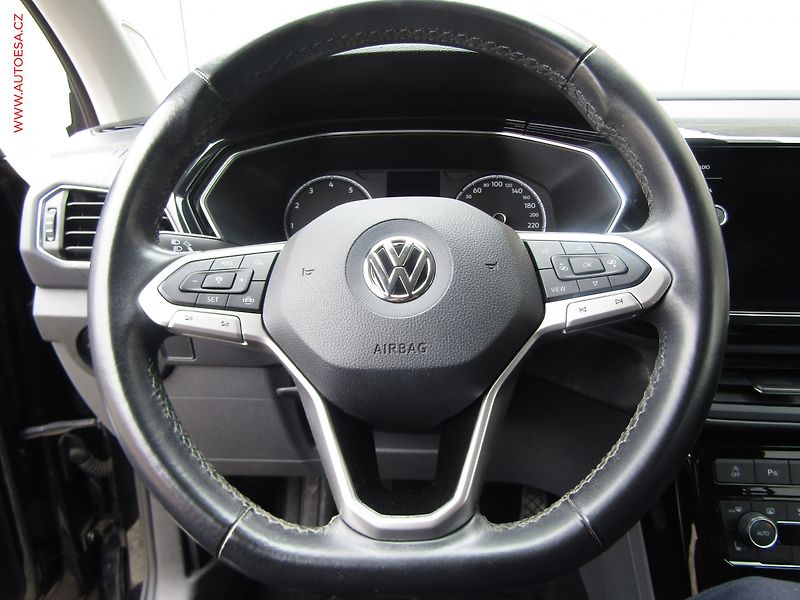 Volkswagen T-Cross (2020) 1.0 TSi, Style, LED, navi - fotka 18 z 19