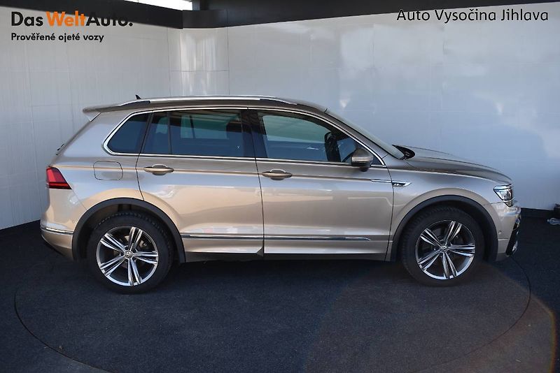 Volkswagen Tiguan (2018) 2.0TDI 140kW R-Line DSG, LED - fotka 7 z 28