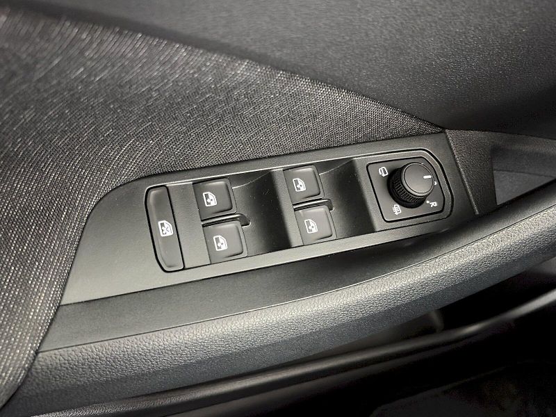 Škoda Scala (2025) DSG 1.0TSI 85kW Top Selection - fotka 27 z 31
