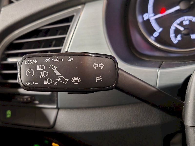 Škoda Fabia (2019) Combi 1.0 MPI 55 kW Ambition P - fotka 15 z 28