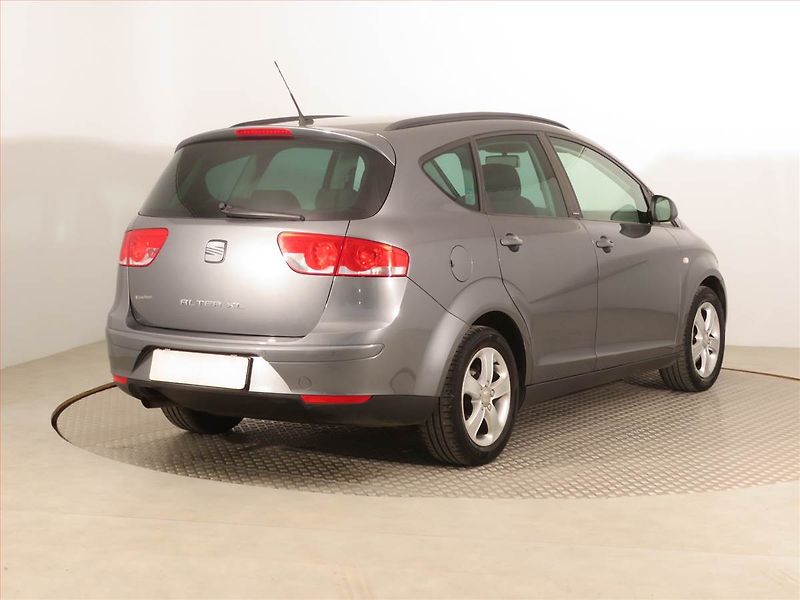 Seat Altea (2014) 1.6 TDI, Automat, Navi - fotka 5 z 16