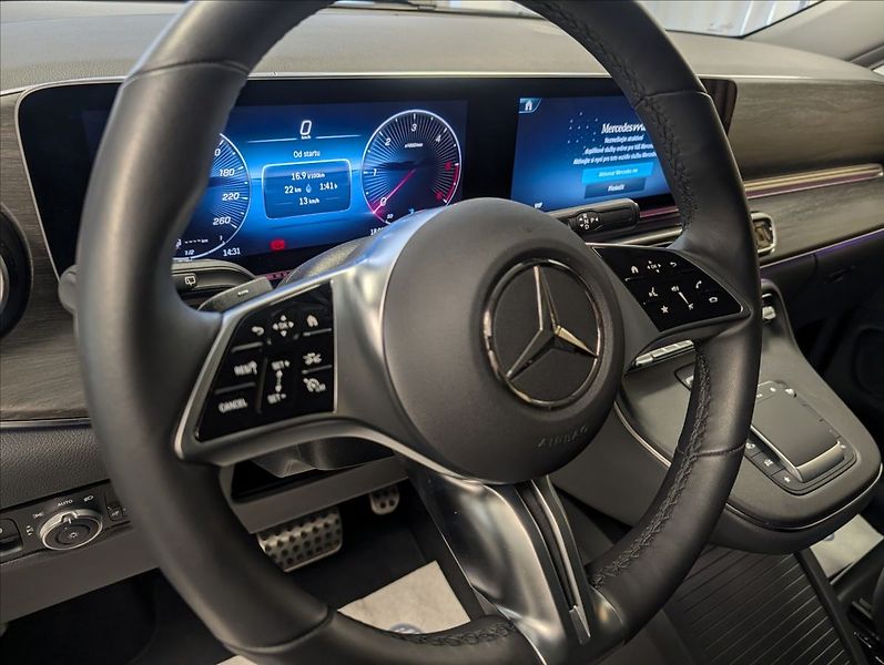 Mercedes-Benz Třídy V V300 XL  AMG AVANTGARDE 4 MATI - fotka 15 z 31
