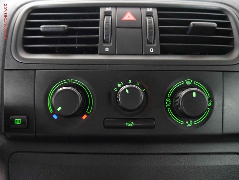 Škoda Fabia (2007) 1.2i, 2.maj,ČR, servis.kniha - fotka 12 z 12