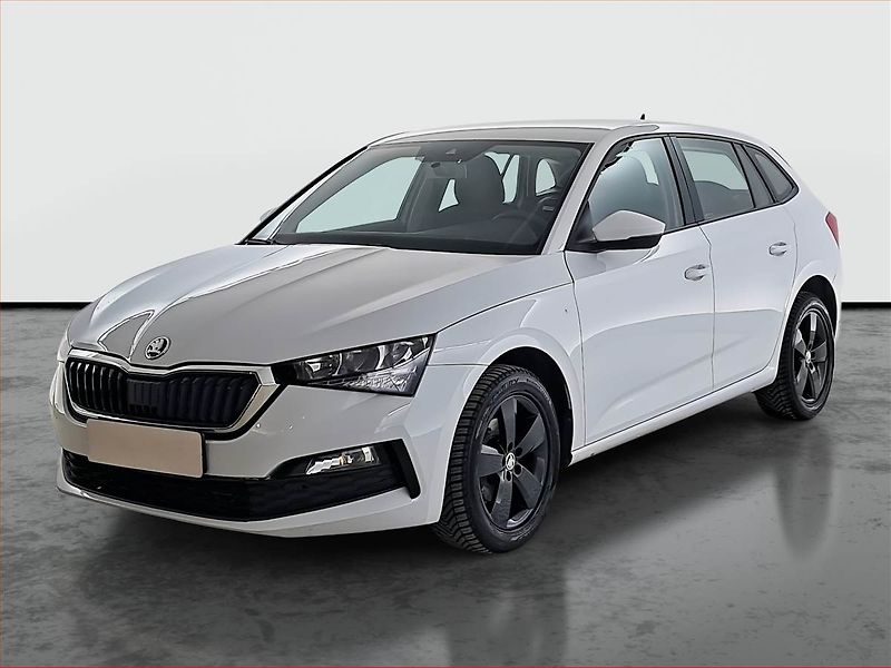 Škoda Scala (2019) 1.6 TDI, Tempomat - fotka 2 z 17