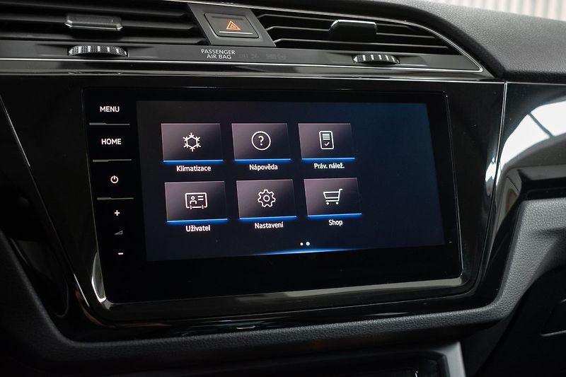 Volkswagen Touran 2.0TDI TAŽNÉ*WEBASTO*DPH*ČR 1M - fotka 32 z 51