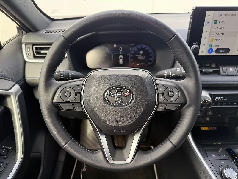 Toyota RAV4 2.5 HSD e-CVT AWD Selection - fotka 15 z 29