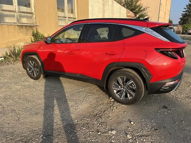 Hyundai Tucson (2022) 1.6 T-GDI/AT/1M.ČR/NAVI/ZÁRUKA - fotka 4 z 36