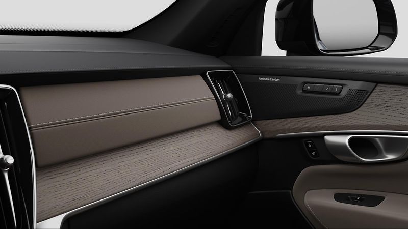 Volvo XC90 (2026) B5 AWD PLUS DARK Rezervace - fotka 12 z 18