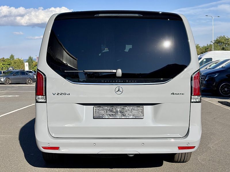 Mercedes-Benz Třídy V (2026) 220d STYLE 4M L - fotka 6 z 32
