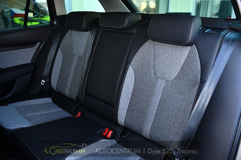 Škoda Octavia 2.0TDi Top Selection DSG ACC  - fotka 14 z 55
