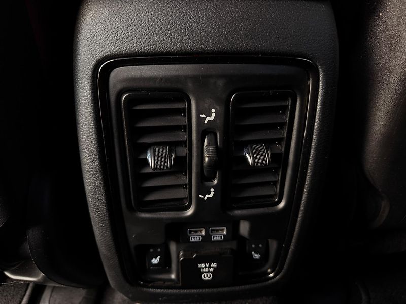 Dodge Durango 5.7 Hemi RT 4x4 ZF - fotka 38 z 42