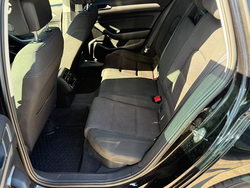 Volkswagen Passat - fotka 7 z 9