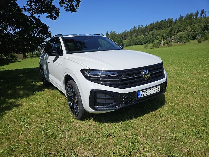 Volkswagen Touareg (2025) záruka 5 let Rline MAXI VÝBAVA - fotka 7 z 14
