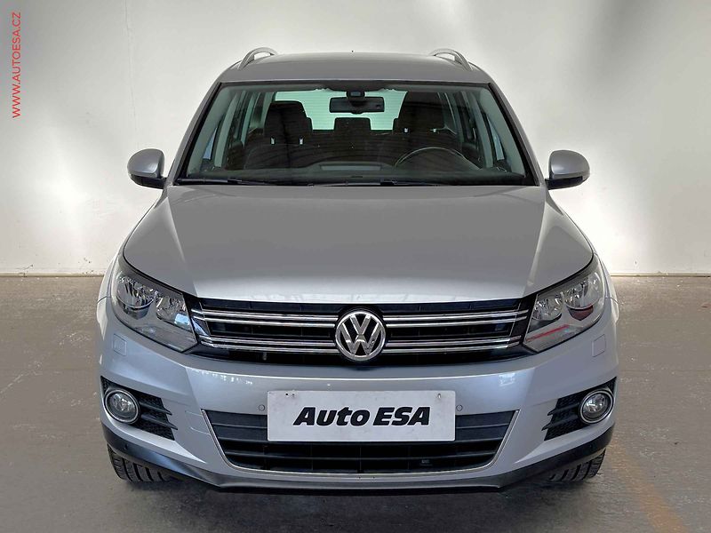 Volkswagen Tiguan (2013) 2.0 TDi, Sport&Style, TZ, - fotka 2 z 15
