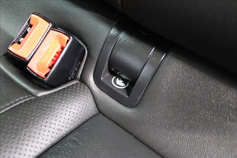 Seat Leon 2,0 TDI X-PERIENCE 4x4 TOP! - fotka 29 z 37