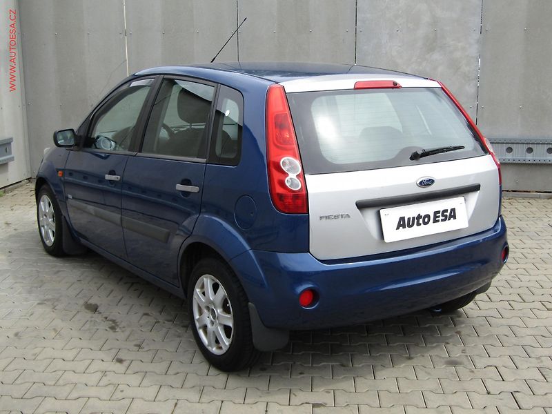 Ford Fiesta (2007) 1.3 i, ČR, AC - fotka 6 z 16