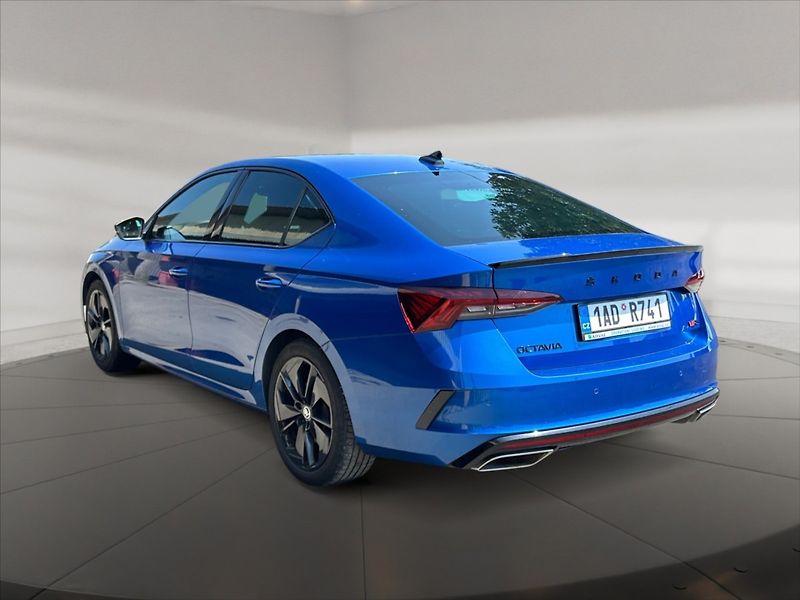 Škoda Octavia 2,0 TSI RS - fotka 4 z 11