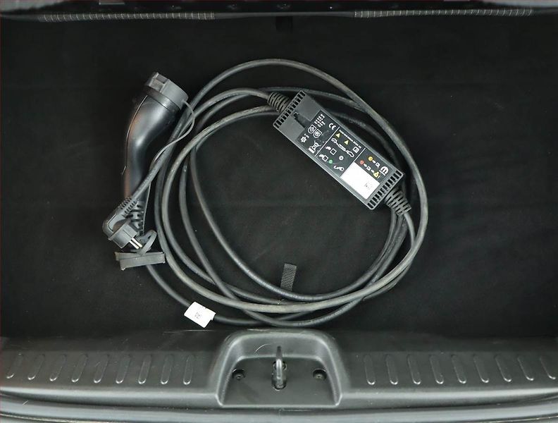 Fiat 500e (2021) 42 kWh, SoH 92%, Automat - fotka 20 z 20